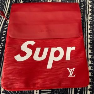 Crossbody bag